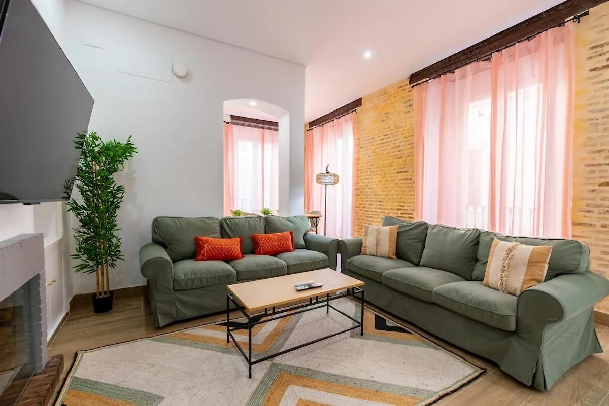Aurora Nueva Casa Maestranza Catedral Parking Apartment Seville 0*,  Spain